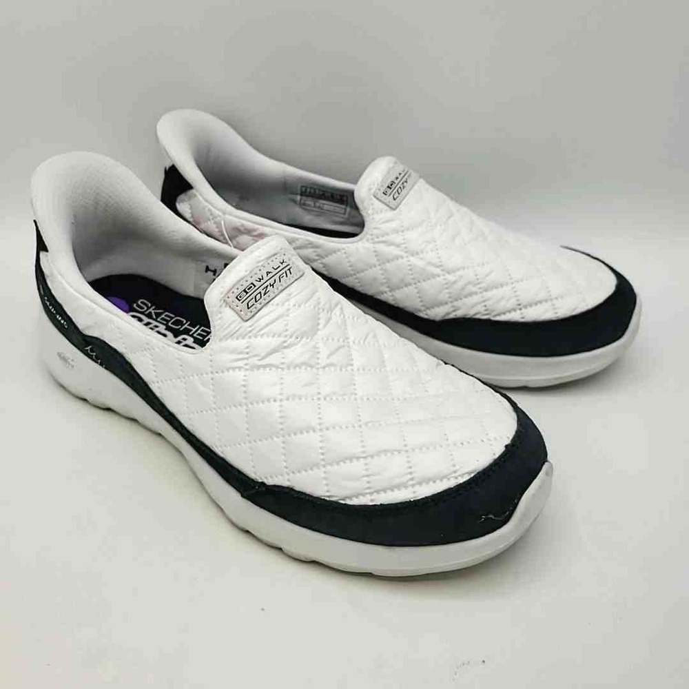 Skechers NEW White Hands Free Slip on Walk Sneakers SZ 8 Puff Gorpcore Cushion